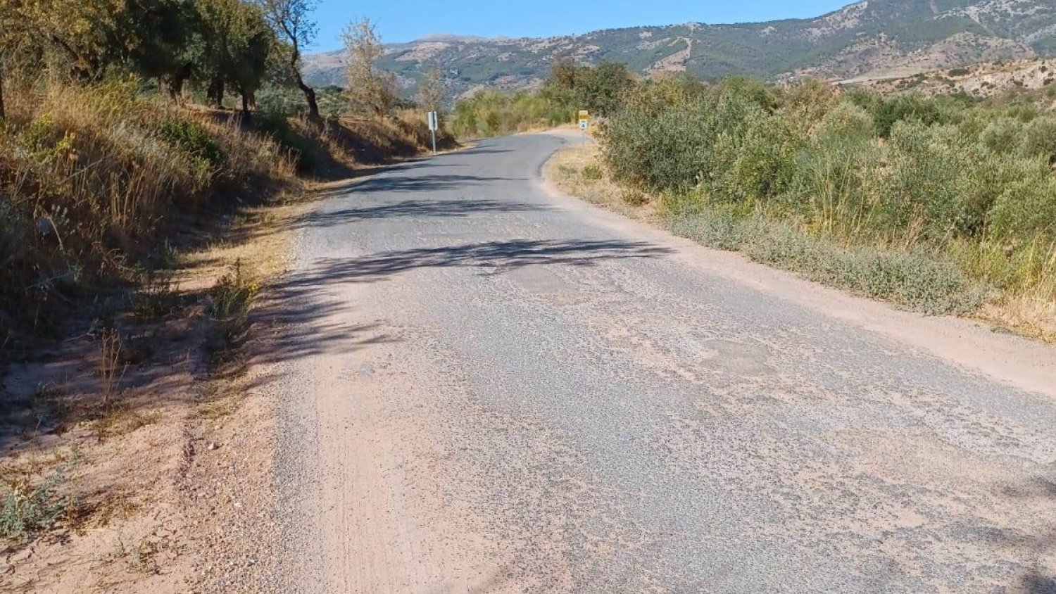 Diputación adjudica por 981.000 euros el ensanche de un tramo de la carretera El Burgo-Casarabonela