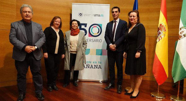 La UMA, la Fundación Unicaja y el Ministerio de Memoria Democrática presentan el libro “La Desbandá, 1937”