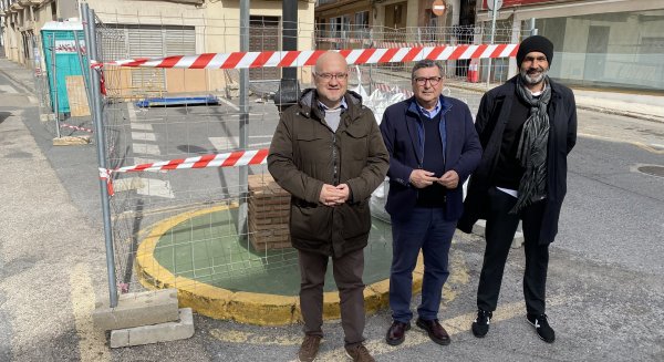 Comienzan las obras en la plaza del Trabajo y calles Capuchinos y Esperanza de Vélez-Málaga