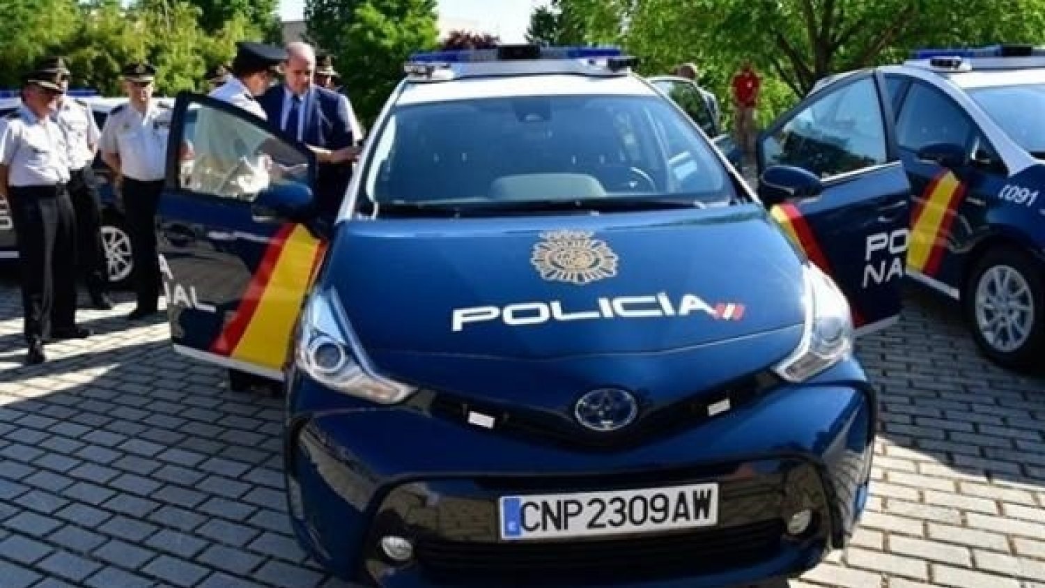 Desarticulada una organización criminal internacional que falsificaba tarjetas de residencia