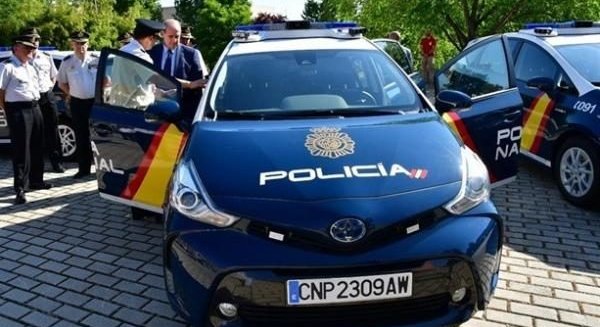 Desarticulada una organización criminal internacional que falsificaba tarjetas de residencia