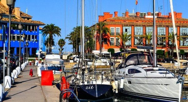Andalucía busca incrementar su turismo náutico-deportivo en la Southampton Boat Show 2022
