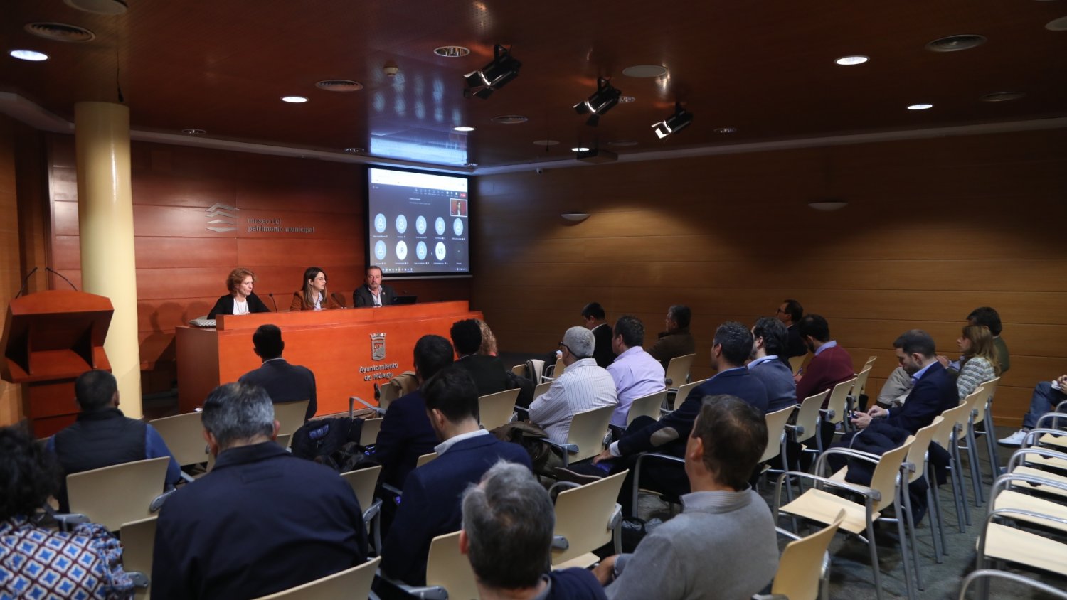 El Ayuntamiento organiza una jornada para implicar el proyecto de compra pública innovadora 'Málaga Abierta'