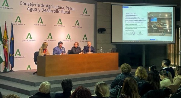 Junta y AndMuPes analizan los desafíos de las mujeres del sector pesquero y acuícola