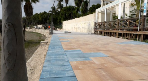Llega a su ecuador la obra de remodelación de la última fase del paseo marítimo en el tramo del centro urbano