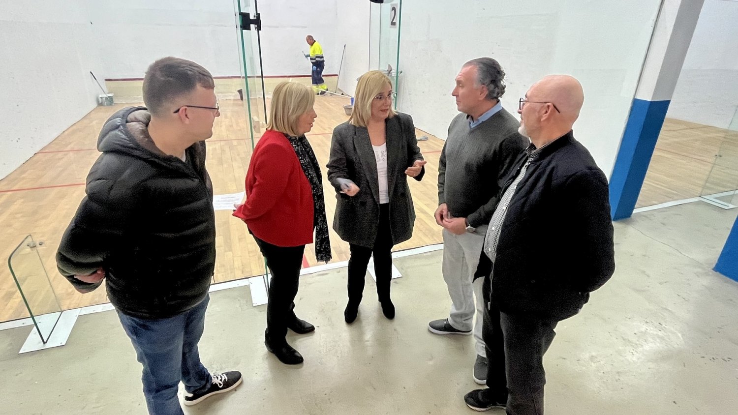 El Ayuntamiento de Fuengirola reforma las pistas de squash del Complejo Elola