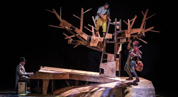 La Baldufa llega al Cánovas con su última y premiada producción ‘La fábula de la ardilla’