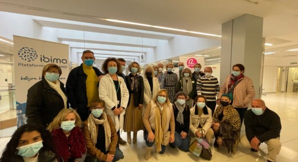 IBIMA recibe una donación por parte de la asociación ‘Un Sí por la Vida’ destinada al cáncer de mama