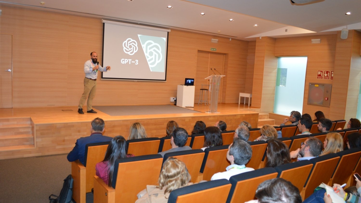 La Junta impulsa la transformación digital de las pymes andaluzas para fortalecer el Hub Turístico