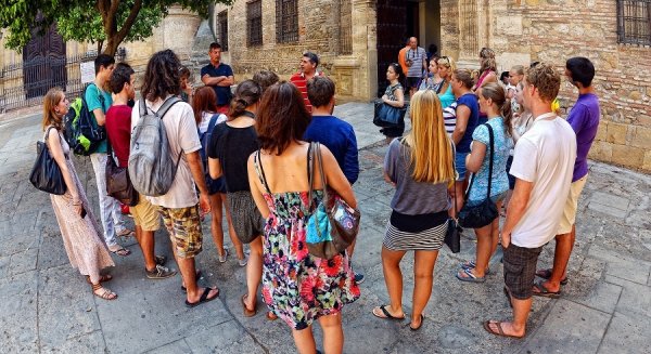 Turismo Costa del Sol presenta el destino a más de un centenar de estudiantes extranjeros