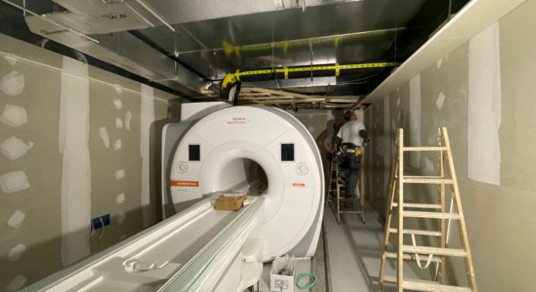 El Clínico contará con un nuevo equipo de resonancia magnética para el mes marzo