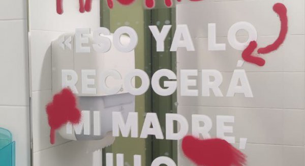 UMA.- La Universidad llena sus baños de mensajes contra la violencia de género