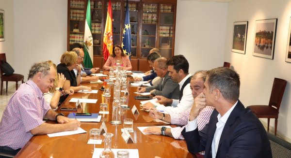 La Junta respalda la petición del sector pesquero de adelantar el inicio de la captura de la sardina