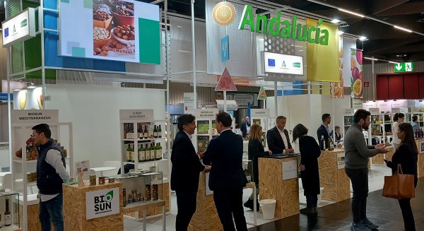 La Junta potencia la internacionalización del sector ecológico en la feria alemana BioFach