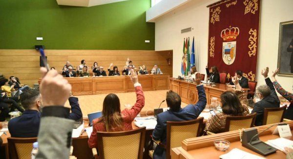 El Pleno aprueba bajar la tasa de cementerio entre un 20 y un 50 por ciento