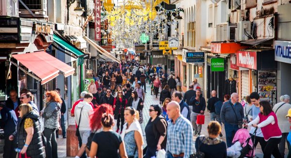 Torremolinos duplica los viajeros y pernoctaciones en enero con respecto a 2022