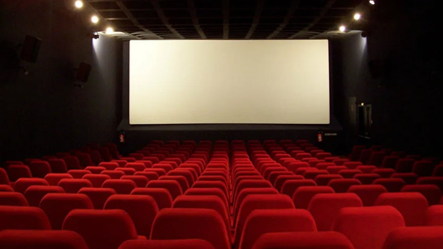 Un total de 11 salas de cine de Málaga reciben 304.876 euros en ayudas del Gobierno