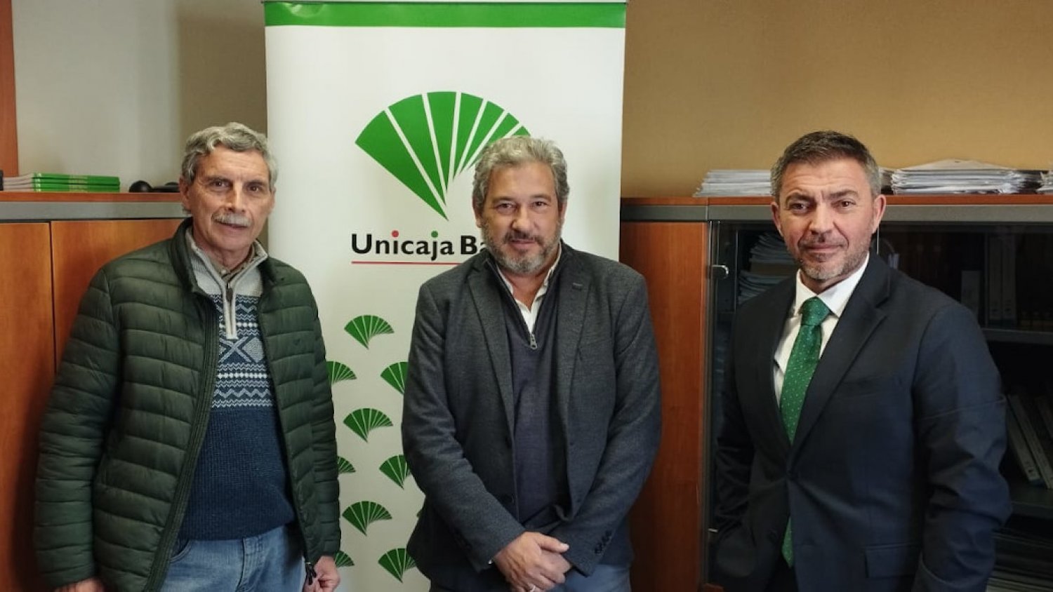 Unicaja Banco colabora con la Asociación de Empresarios de Nerja y ofrece a sus socios servicios financieros
