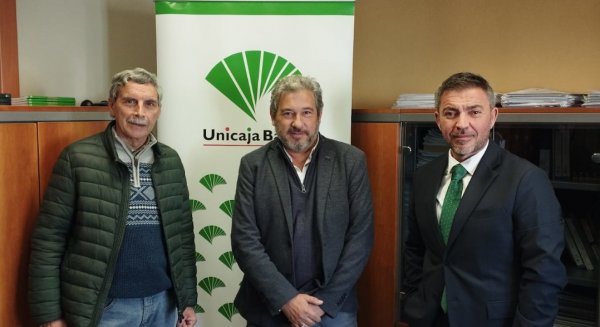 Unicaja Banco colabora con la Asociación de Empresarios de Nerja y ofrece a sus socios servicios financieros
