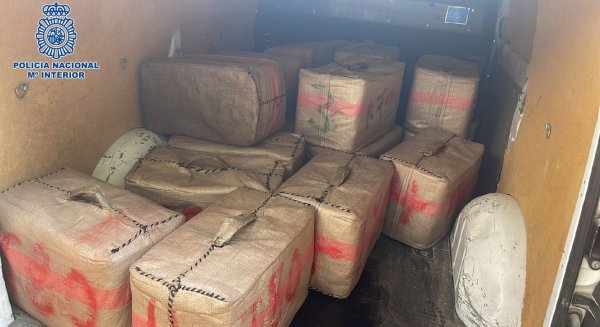 Desarticulada una organización de narcotraficantes dedicada al tráfico internacional de hachís y marihuana 