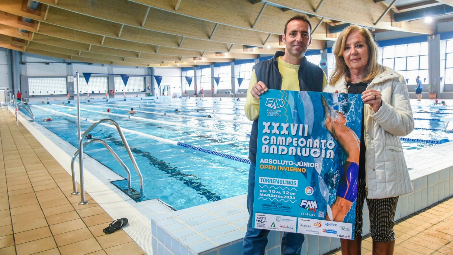 La piscina Virgen del Carmen acoge el campeonato de Andalucía Absoluto y Júnior de natación