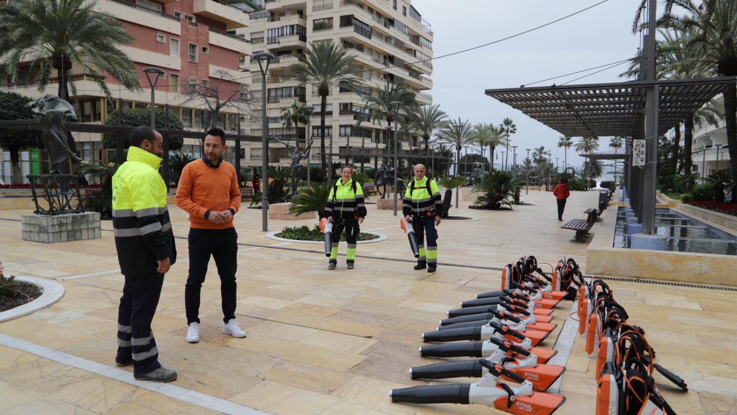 Marbella adquiere nueva maquinaria de limpieza para reducir la contaminación acústica 