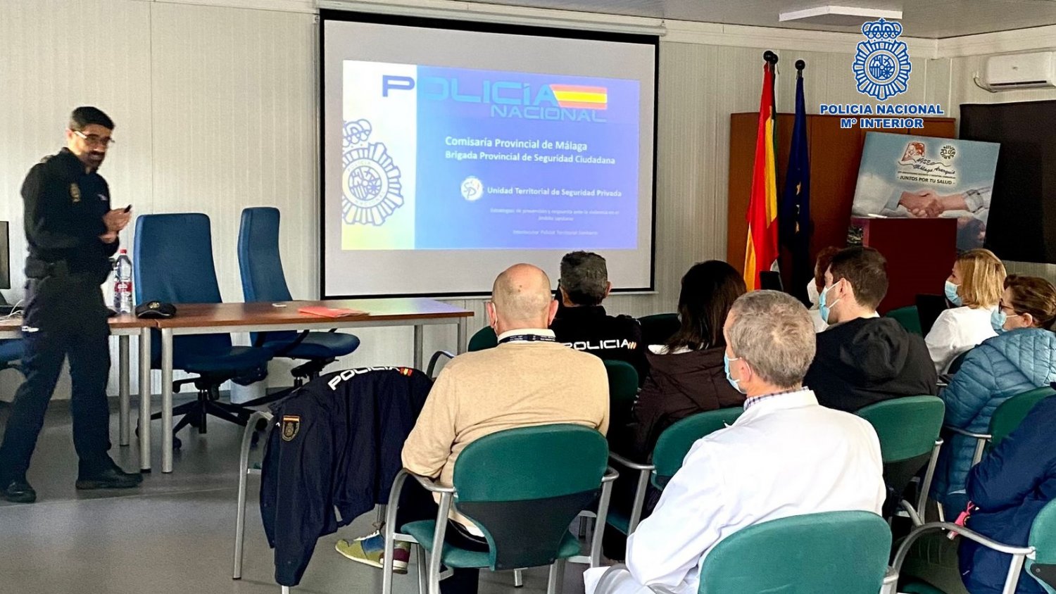 La Policía Nacional forma a profesionales de la salud en materia de prevención y autoprotección 