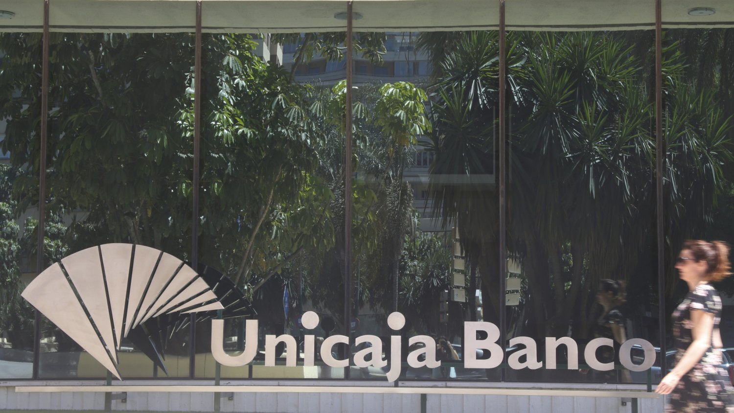 Unicaja Banco se suma a la Fundación Adecco para impulsar la inclusión laboral 
