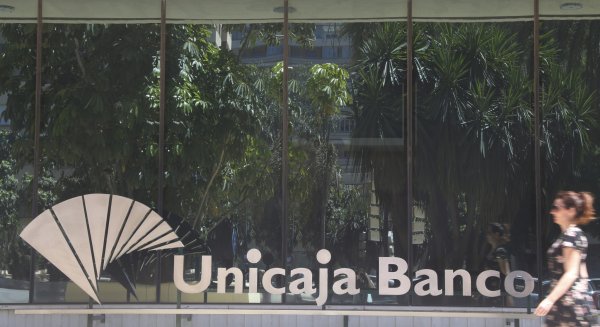 Unicaja Banco se suma a la Fundación Adecco para impulsar la inclusión laboral 