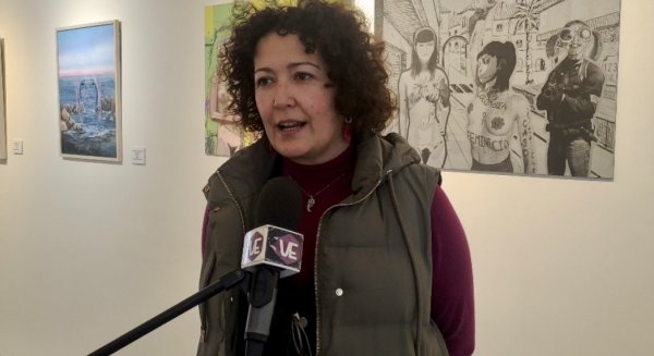 El Pósito de Vélez-Málaga acoge una exposición colectiva para rendir homenaje a la mujer con motivo del 8M