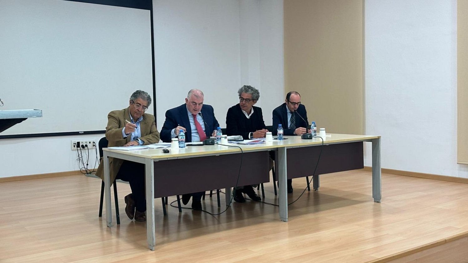 La Junta General del CPB aprueba por unanimidad mejoras en las condiciones laborales