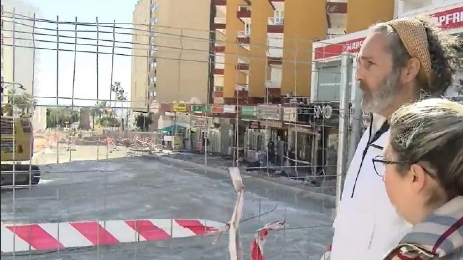 El candidato de Por Mi Pueblo Alberto P. Criado denuncia el estado de las obras en la Plaza Olé 