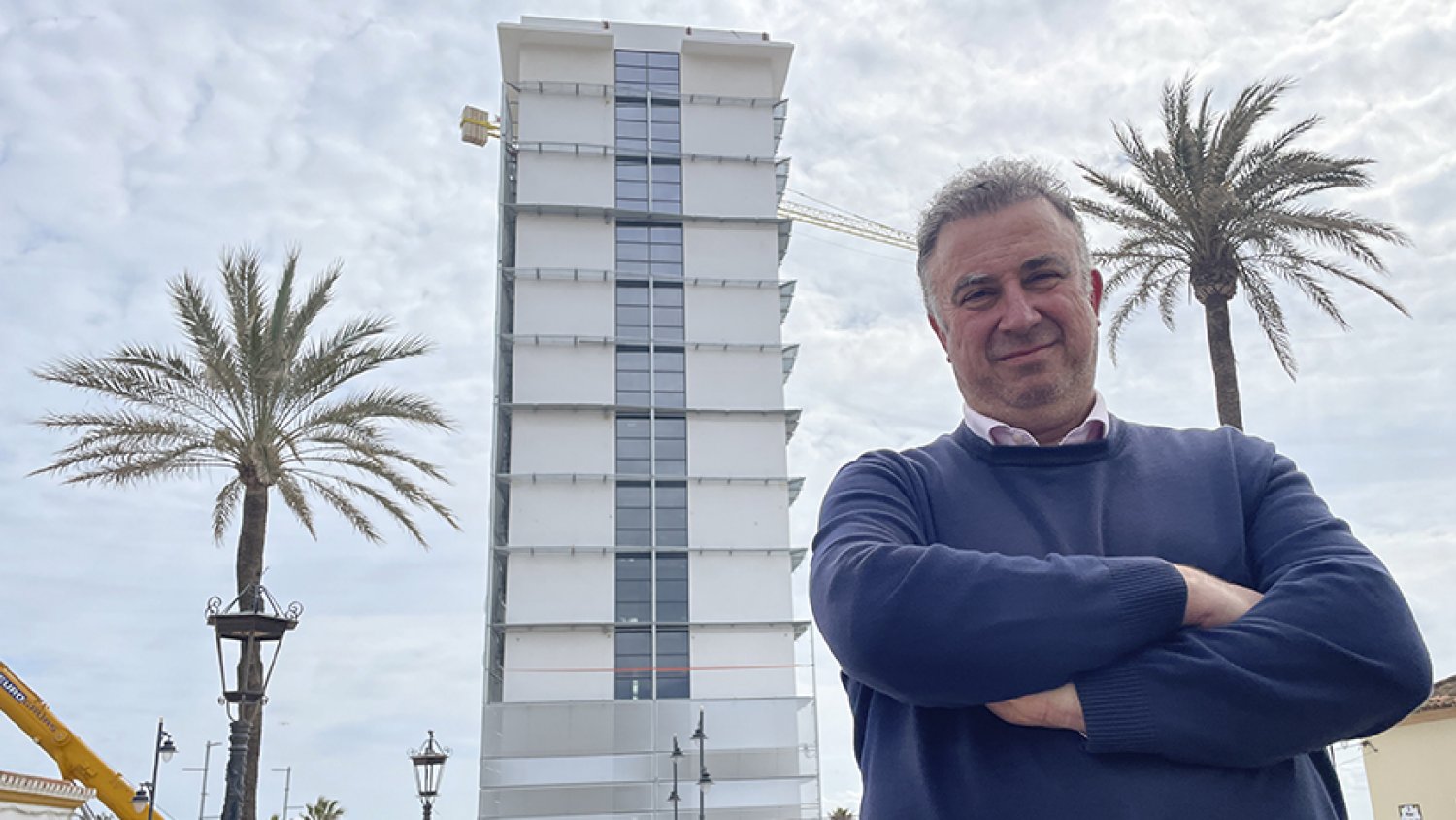 El candidato a la alcaldía por VOX denuncia “el gasto desorbitado de Estepona”