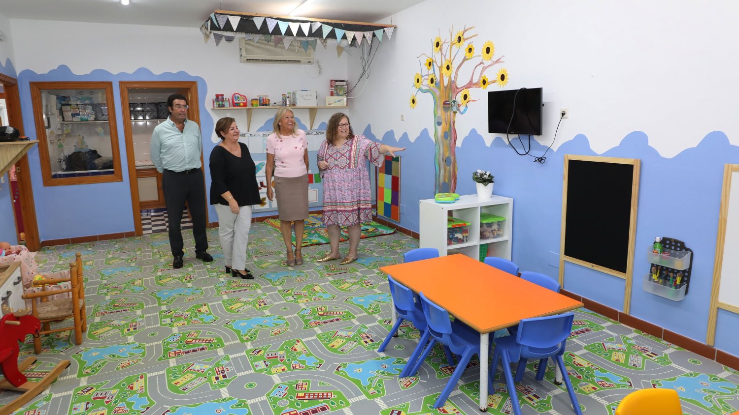 Marbella apuesta por la enseñanza y la conciliación familiar con aulas de bebés en tres guarderías municipales