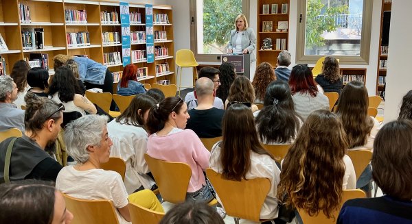 Más de 2,7 millones de personas visitan la biblioteca Miguel de Cervantes de Fuengirola 