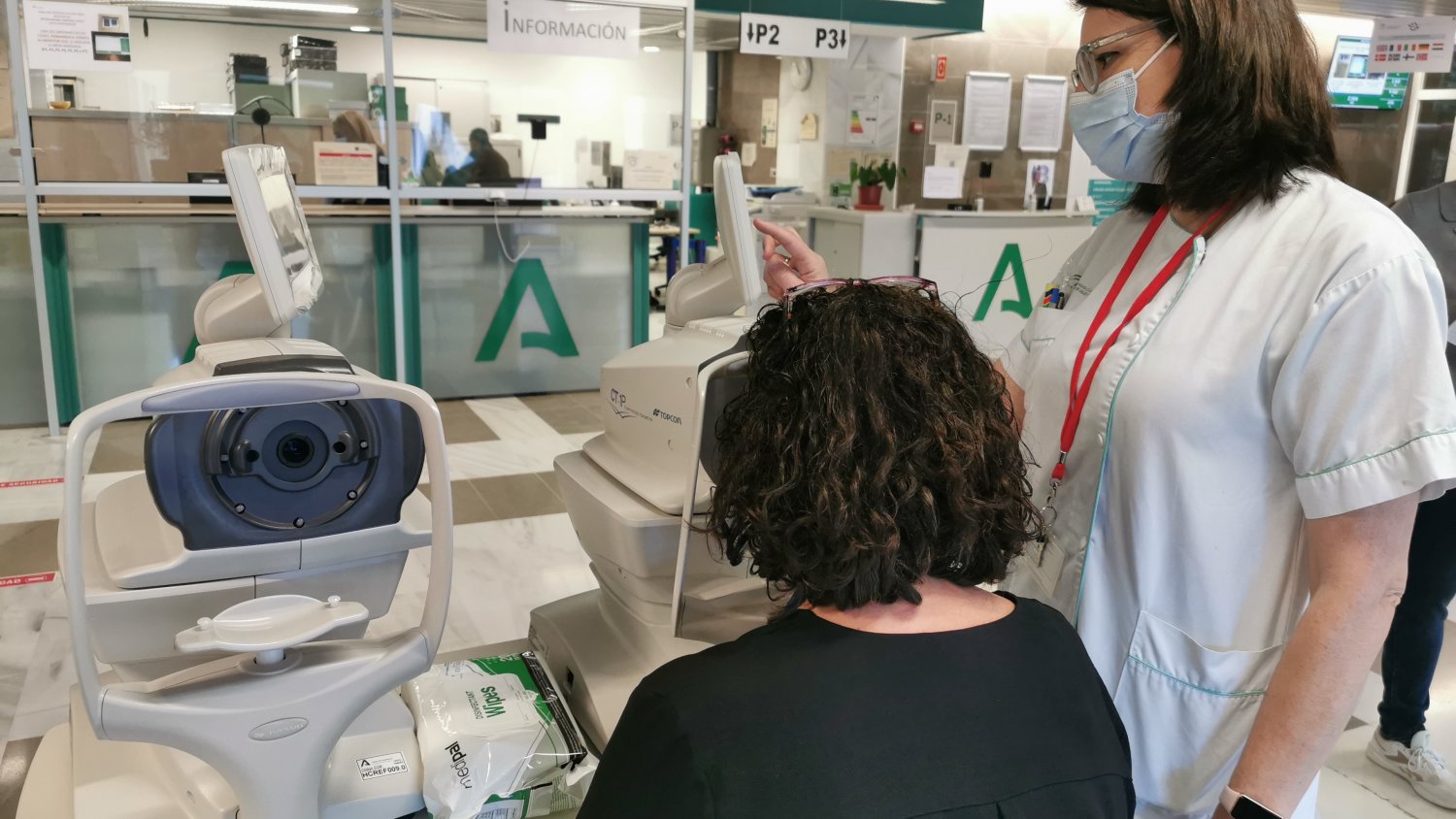 Hospital Costa del Sol realiza una campaña para concienciar de la importancia del glaucoma