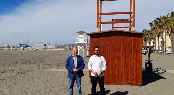 Caleta de Vélez cuenta con un nuevo puesto de socorro central en la playa de Las Palmeras