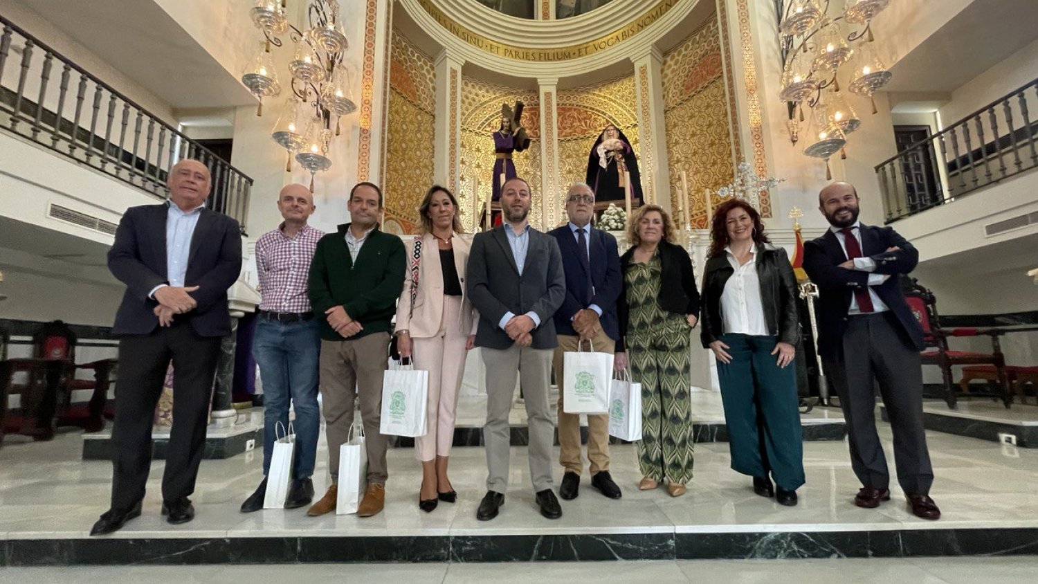 El Clínico y la Archicofradía del Paso y la  Esperanza firman un acuerdo de hermanamiento 