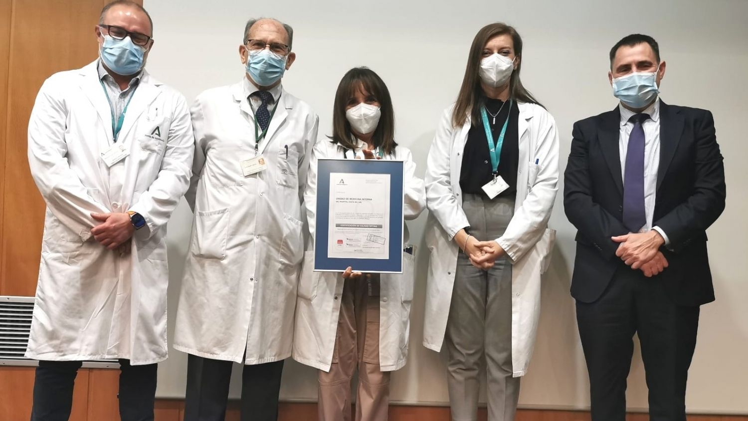 El Hospital Costa del Sol recibe la certificación de calidad ‘Óptima’ para Farmacia y Medicina Interna