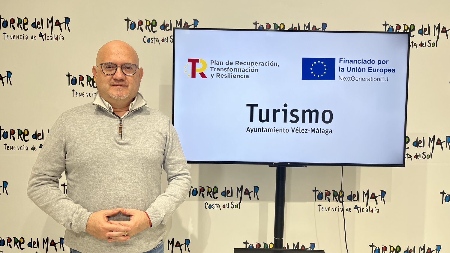 Turismo anuncia la puesta en marcha de las nuevas Rutas Interactivas de Vélez-Málaga
