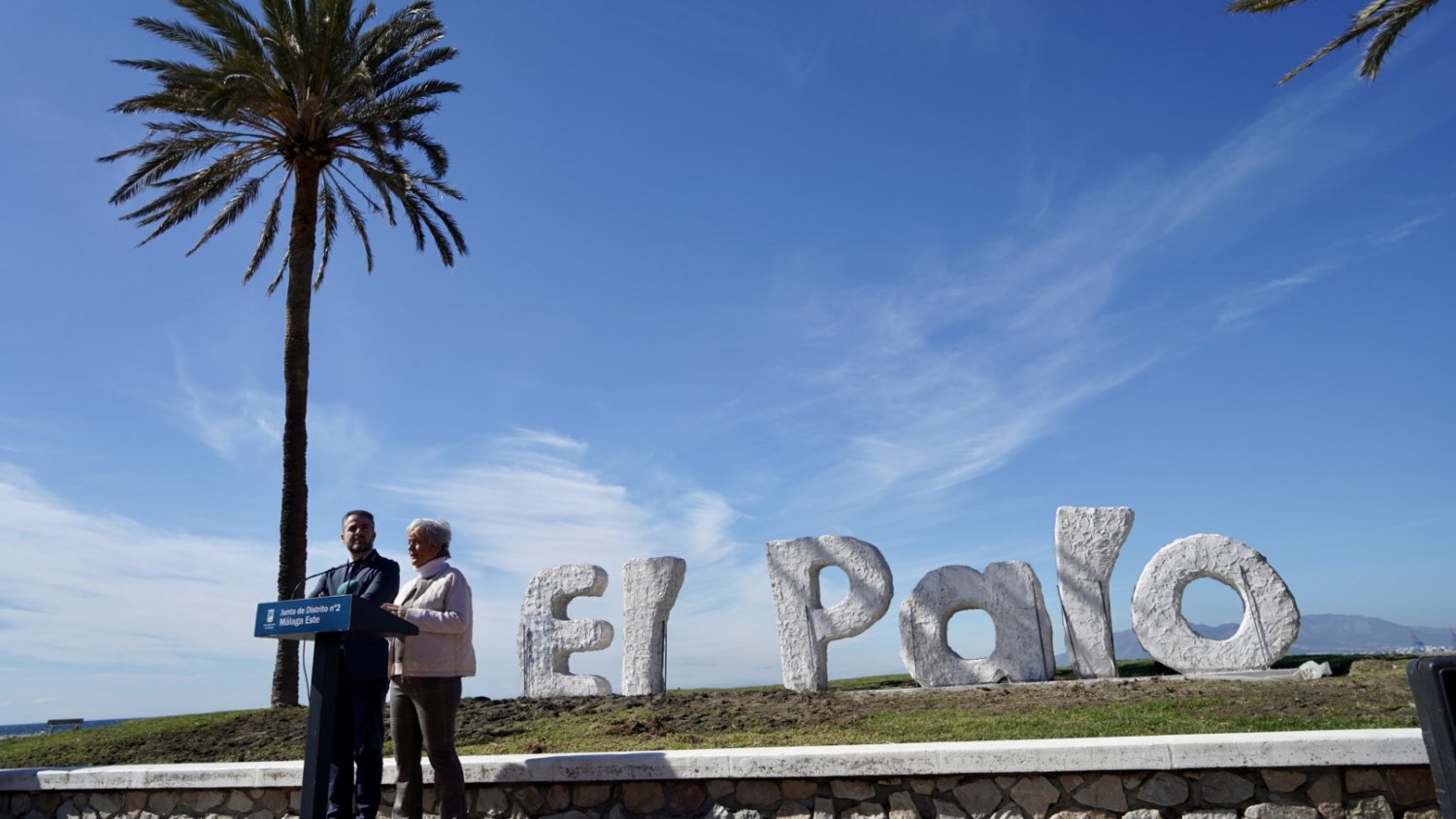 La playa de El Palo contará con letras escultóricas
