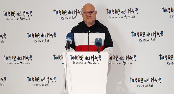 Atencia anuncia la instalación de ascensores externos en dos edificios de Torre del Mar