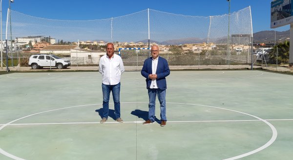 Torre del Mar inaugura un nuevo parque con una pista deportiva en Las Melosas