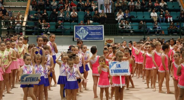 Los Juegos Deportivos Municipales reúnen a 300 gimnastas rítmicas