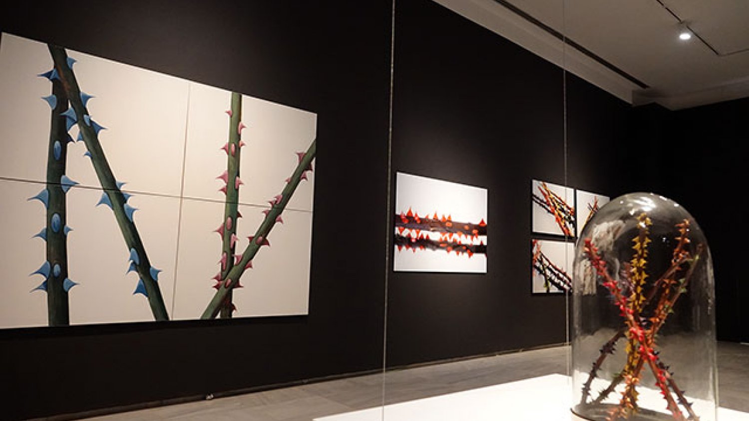 UMA.- El Rectorado muestra las obras de la artista malagueña Ángeles Sioli