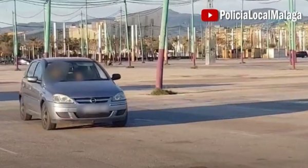 La Policía Local investiga a un hombre por poner al volante a su hijo de 8 años
