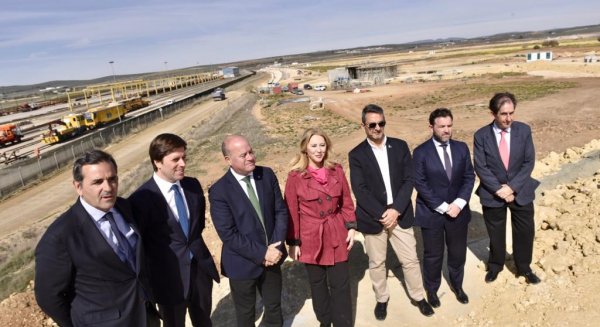 Economía financia el 70% de la inversión privada de la primera fase del Puerto Seco de Antequera