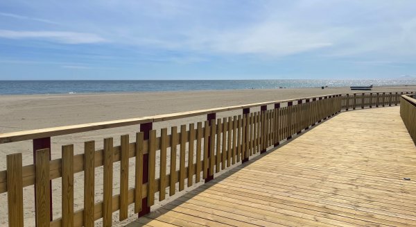 El Ayuntamiento de Estepona alcanza los 21 kilómetros de corredor litoral 
