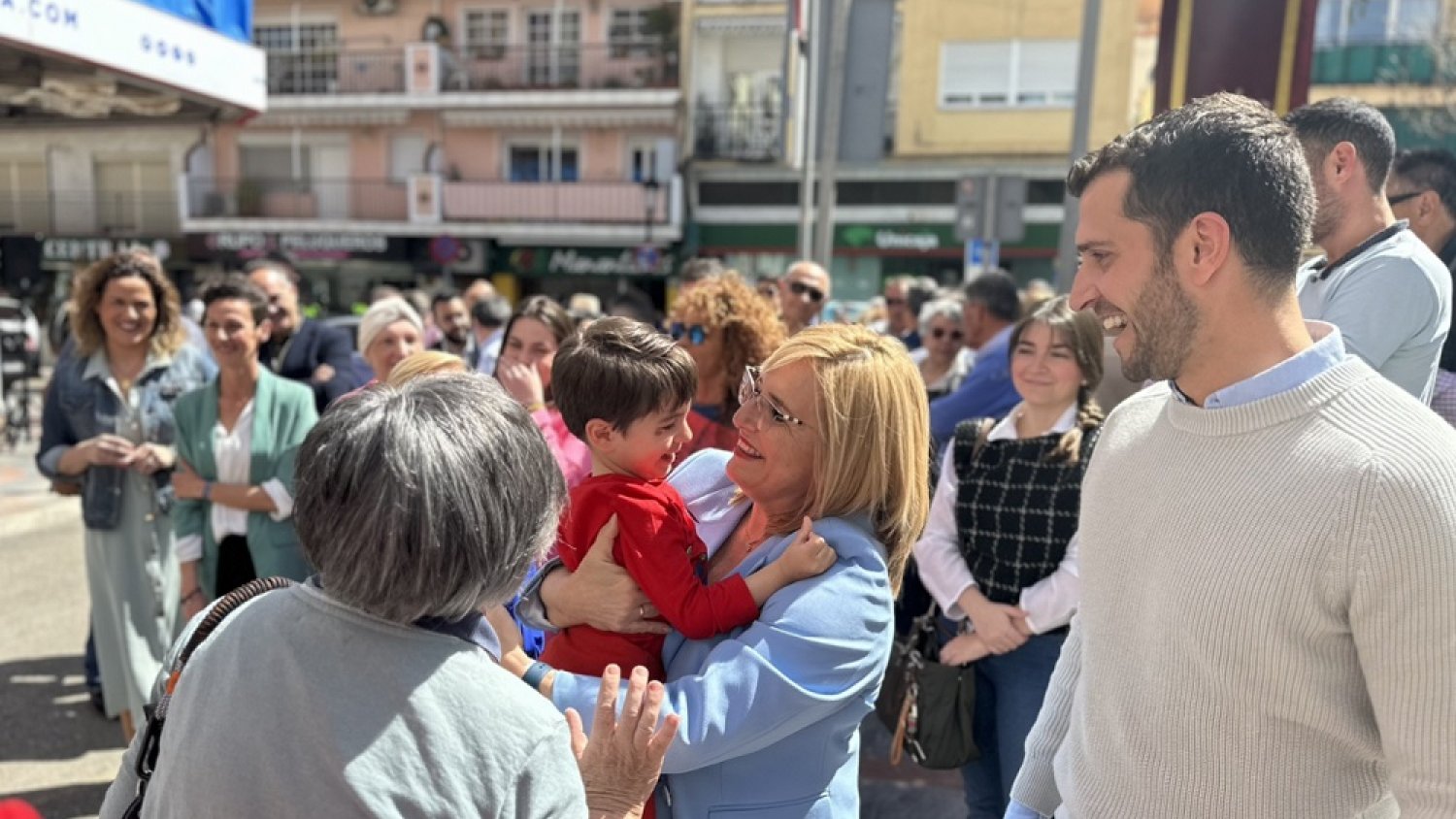Ana Mula y Patricia Navarro inauguran la sede de campaña del PP de Fuengirola
