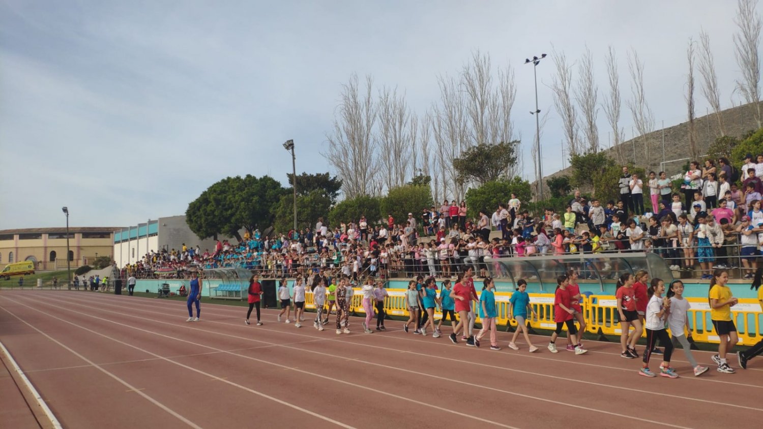 Cerca de 4.000 escolares participan en el Campeonato Interescolar de Atletismo de Torremolinos